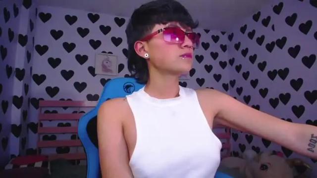 Image 7 of julieta_a_ Stream on Chaturbate on 17 months ago