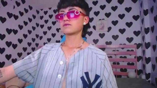 Image 4 of julieta_a_ Stream on Chaturbate on 17 months ago