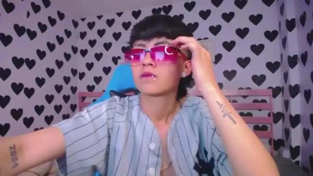 Image 8 of julieta_a_ Stream on Chaturbate on 17 months ago