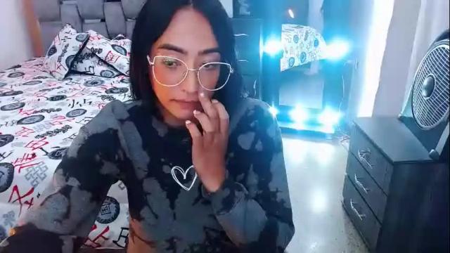 Image 12 of julieta_art1 Stream on Chaturbate on 1 month ago