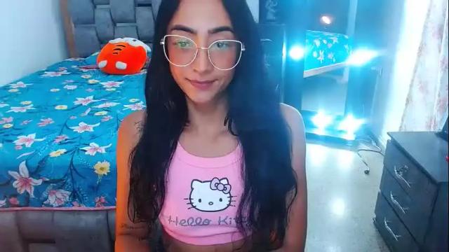 Image 3 of julieta_art1 Stream on Chaturbate on 10 days ago