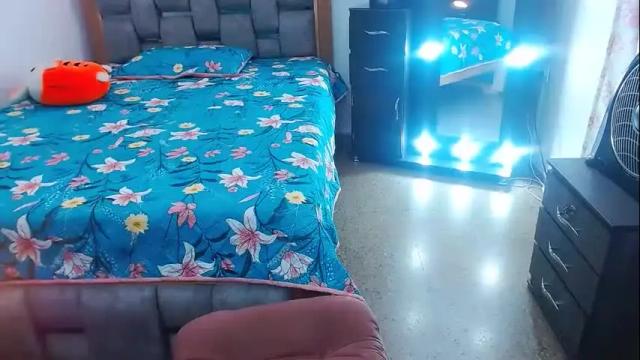 Image 2 of julieta_art1 Stream on Chaturbate on 8 days ago