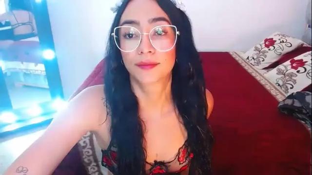 Image 3 of julieta_art1 Stream on Chaturbate on 6 months ago