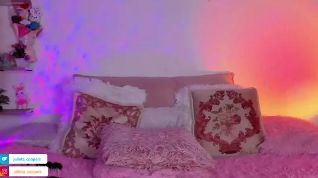 Image 11 of julieta_cooper20 Stream on Chaturbate on 12 months ago