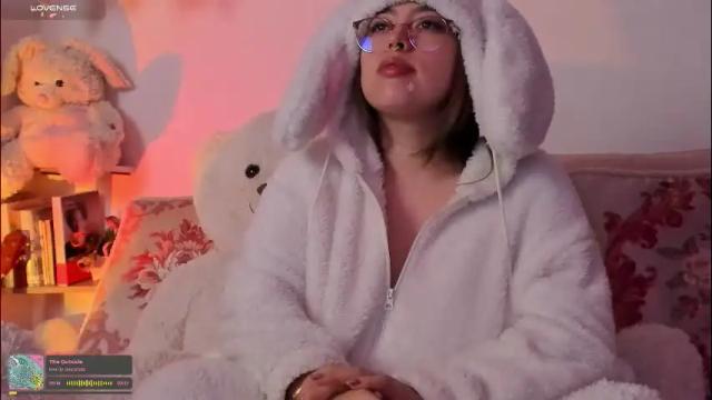 Thumbnail 1, julieta_cooper20's Stream at Chaturbate, 1 month ago