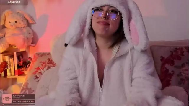 Image 8 of julieta_cooper20 Stream on Chaturbate on 1 month ago