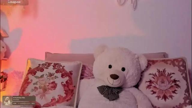 Image 12 of julieta_cooper20 Stream on Chaturbate on 24 days ago