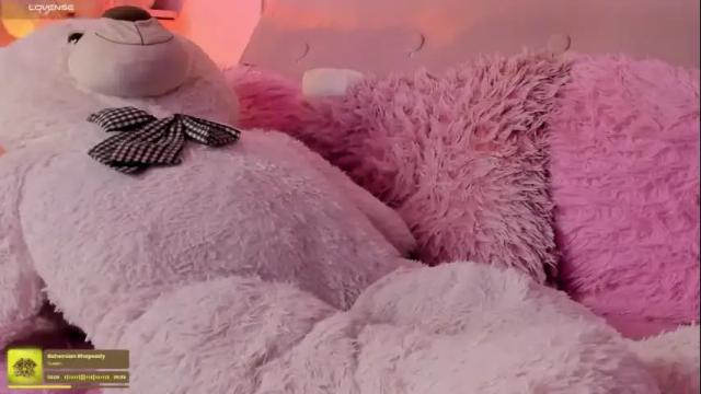 Image 4 of julieta_cooper20 Stream on Chaturbate on 22 days ago