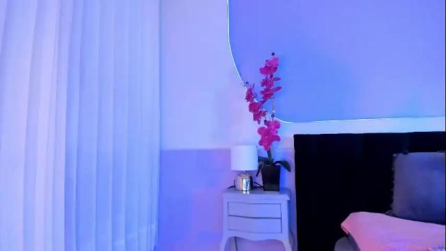 Image 10 of julieta_cortes__ Stream on Chaturbate on 1 month ago