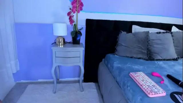 Image 8 of julieta_cortes__ Stream on Chaturbate on 29 days ago