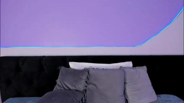 Image 8 of julieta_cortes__ Stream on Chaturbate on 1 month ago