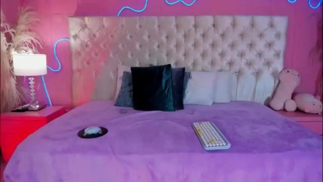 Image 3 of julieta_cortes__ Stream on Chaturbate on 26 days ago