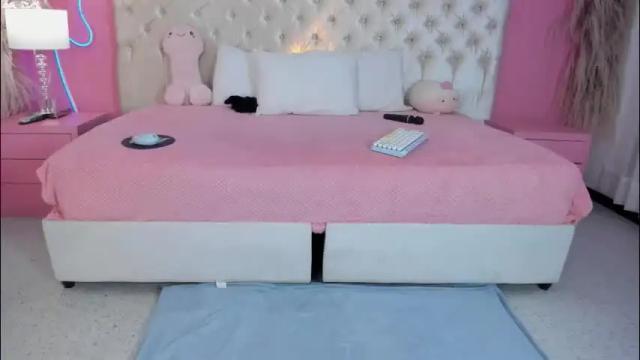 Image 11 of julieta_cortes__ Stream on Chaturbate on 21 days ago