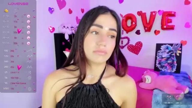 Image 3 of julieta_dubois1 Stream on Chaturbate on 13 months ago