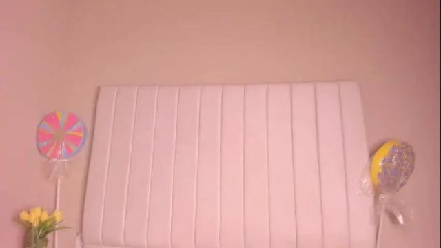 Image 3 of julieta_flower Stream on Chaturbate on 10 days ago