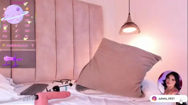 Image 6 of julieta_jane_ Stream on Chaturbate on 7 days ago