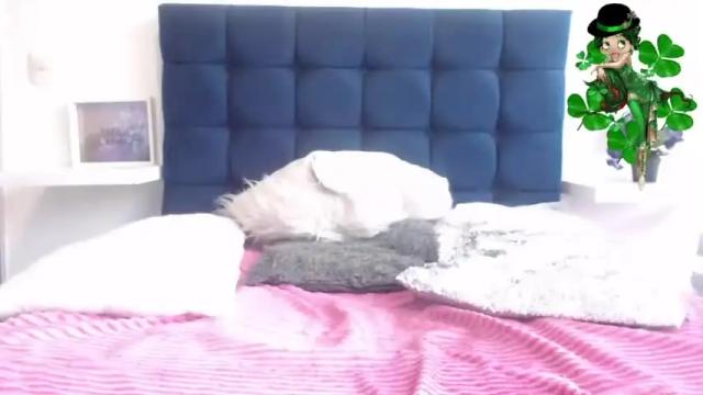 Image 8 of julieta_owens_ Stream on Chaturbate on 14 months ago