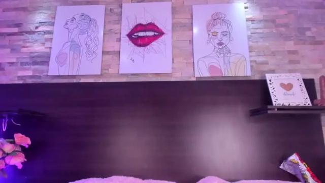 Image 10 of julieta_parker_ Stream on Chaturbate on 15 months ago