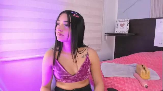 Image 4 of julieta_parker_ Stream on Chaturbate on 2 months ago