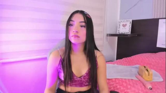 Image 8 of julieta_parker_ Stream on Chaturbate on 2 months ago