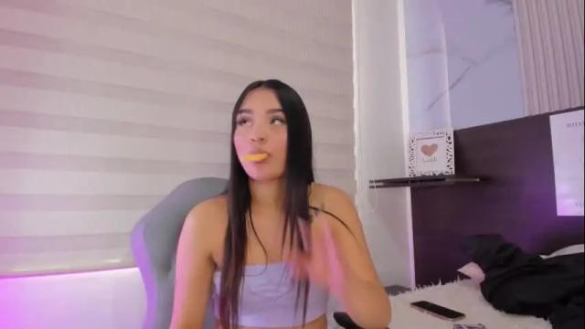 Image 12 of julieta_parker_ Stream on Chaturbate on 2 months ago
