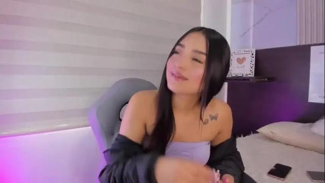 Image 2 of julieta_parker_ Stream on Chaturbate on 2 months ago