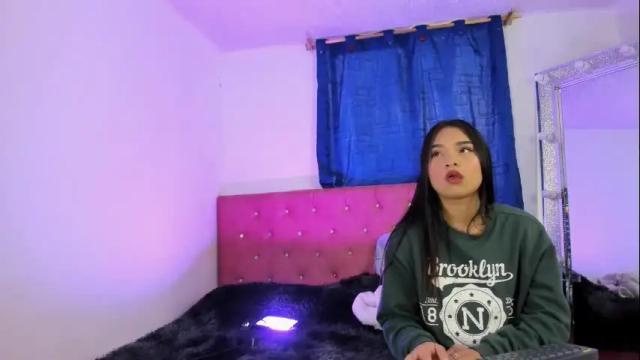 Image 4 of julieta_parker_ Stream on Chaturbate on 1 day ago