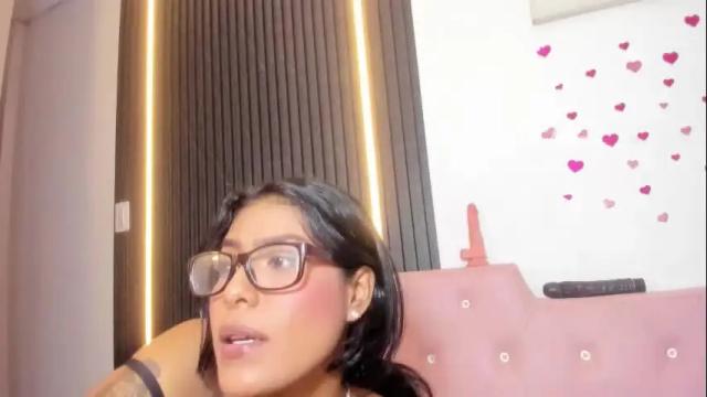 Image 8 of julieta_turner_ Stream on Chaturbate on 2 months ago
