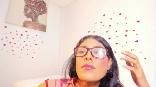 Image 8 of julieta_turner_ Stream on Chaturbate on 2 months ago