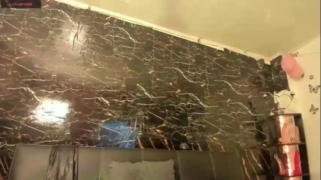 Image 8 of julieta_wall2 Stream on Chaturbate on 6 days ago