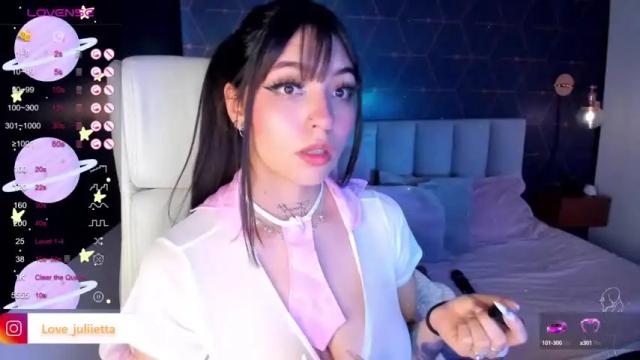 Image 11 of julietabaker Stream on Chaturbate on 15 months ago