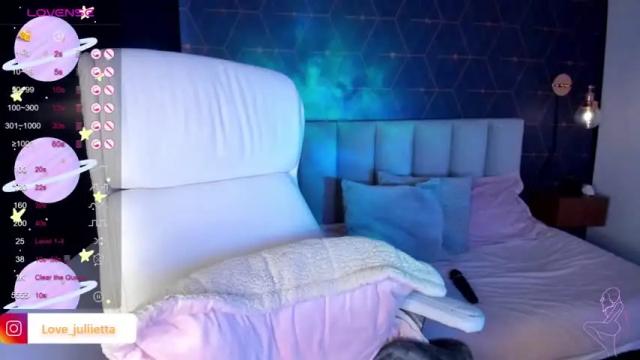 Image 12 of julietabaker Stream on Chaturbate on 15 months ago