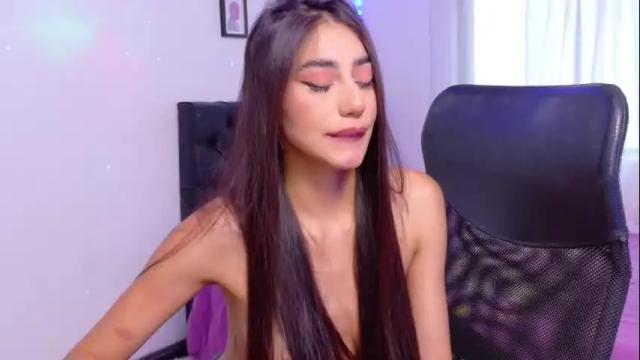 Image 6 of julietacheer Stream on Chaturbate on 8 days ago