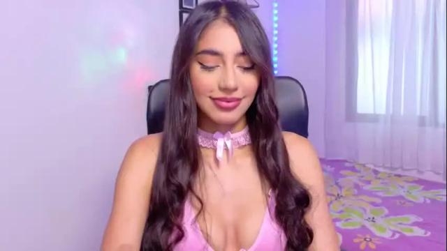 Image 6 of julietacheer Stream on Chaturbate on 3 days ago