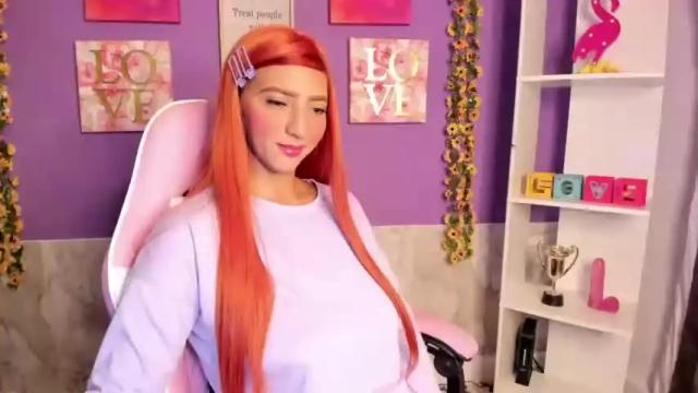 Image 3 of julietacollins_ Stream on Chaturbate on 14 months ago