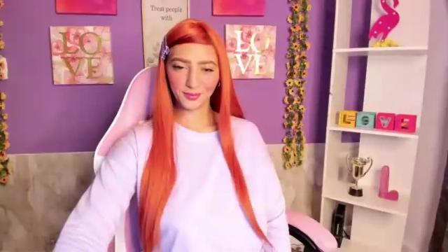 Image 4 of julietacollins_ Stream on Chaturbate on 14 months ago
