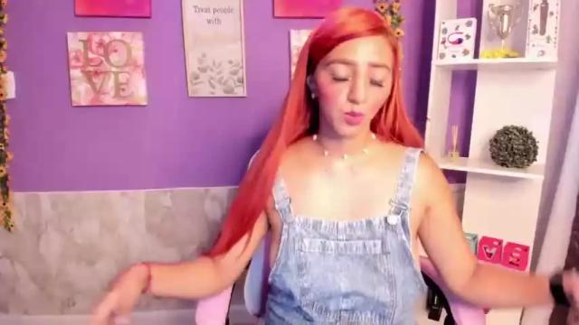 Image 3 of julietacollins_ Stream on Chaturbate on 14 months ago