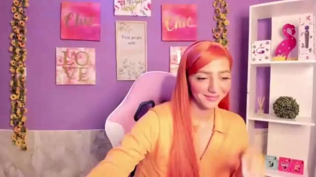 Image 4 of julietacollins_ Stream on Chaturbate on 14 months ago
