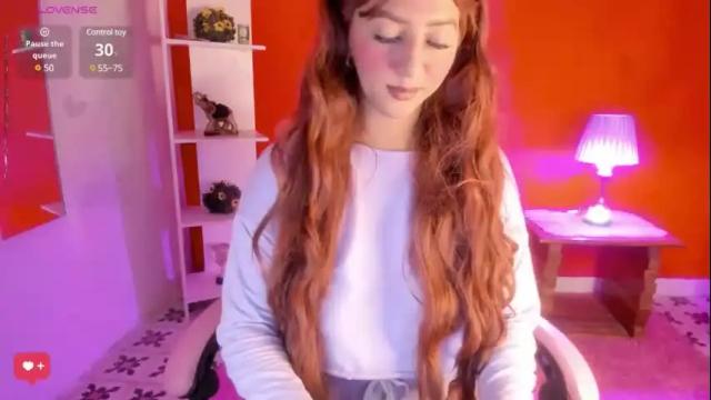 Image 8 of julietacollins_ Stream on Chaturbate on 2 months ago