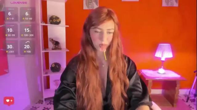 Image 2 of julietacollins_ Stream on Chaturbate on 1 month ago