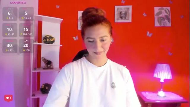 Image 2 of julietacollins_ Stream on Chaturbate on 10 days ago