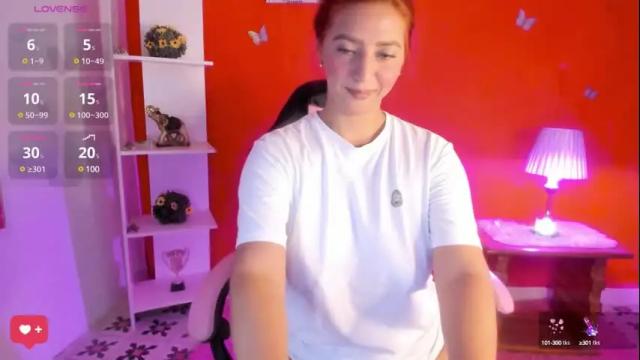 Image 6 of julietacollins_ Stream on Chaturbate on 10 days ago