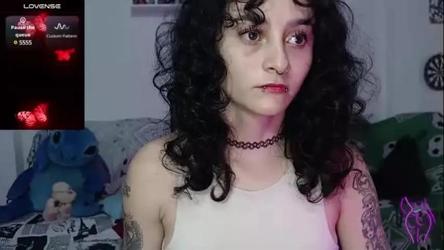 Image 3 of julietajaguar Stream on Chaturbate on 1 month ago