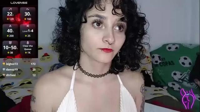 Image 4 of julietajaguar Stream on Chaturbate on 14 days ago