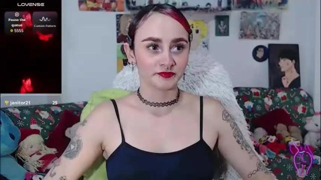 Image 2 of julietajaguar Stream on Chaturbate on 1 month ago