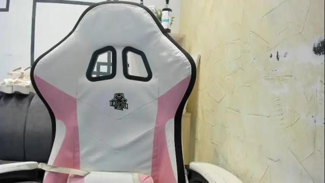 Image 12 of julietakane Stream on Chaturbate on 1 month ago