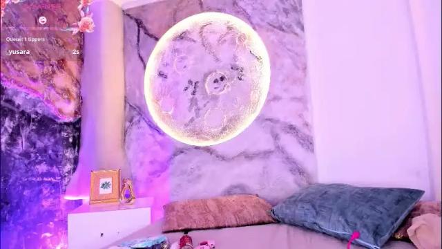 Image 12 of julietakane Stream on Chaturbate on 1 month ago