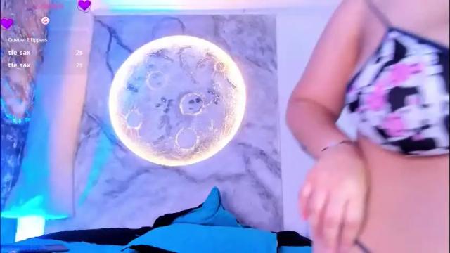 Image 10 of julietakane Stream on Chaturbate on 25 days ago