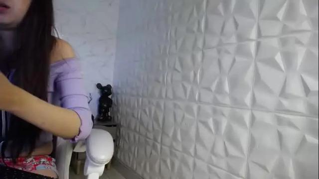 Image 2 of julietaqueen18 Stream on Chaturbate on 1 day ago