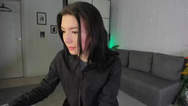Image 10 of julietaromaniss Stream on Chaturbate on 12 months ago